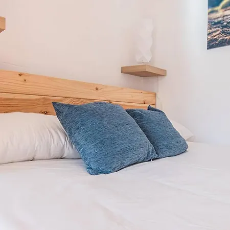 Apartment Holidays. Europa 8 Personas. 3 Dormitorios. C7