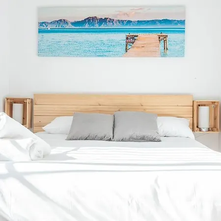 Apartment Holidays. Europa 8 Personas. 3 Dormitorios. C7 *